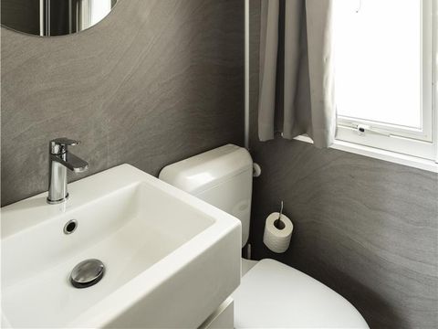 MOBILHOME 6 personnes - Superior Two-Bedroom Camping Home 4+2