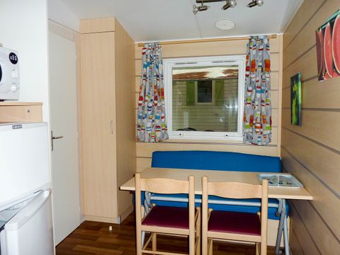 MOBILHOME 4 personnes - Mobilhome SUPERVENUS 25m² CLIMATISÉ + terrasse couverte 10m²