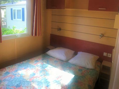 Chalet 3 personnes - Confort 16 m² - 1 chambre - Climatisation - Possibilité couchage d'appoint - 2 pers