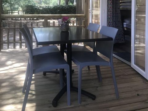 CHALET 5 personnes - Cabane 17 m² - 2 chambres sans sanitaires