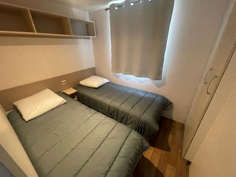 MOBILHOME 6 personnes - CLASSIQUE 2CH 4/6 PERS  sans climatisation et sans télévision 