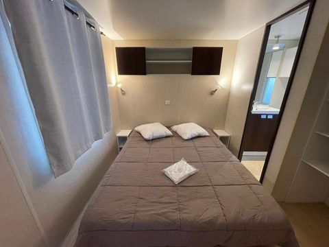 Mobilhome 4/6 personnes - PRIVILEGE - 2 chambres - 2 salles de bain TV-CLIM