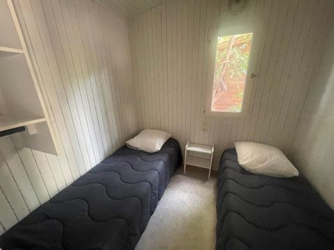 CHALET 4 personnes - CLASSIQUE 2CH 4 PERS sans climatisation et sans télévision 