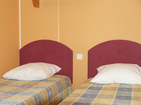 MOBILHOME 4 personnes - Argentella 31 m², climatisé, 2 chambres