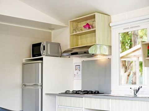 MOBILHOME 4 personnes - Roccapina 33 m², climatisé, 2 chambres