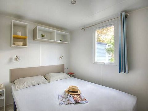 Mobilhome 6 personnes - Mobil-home | Premium | 3 Ch. | 6 Pers. | Terrasse surélevée | Clim. | TV