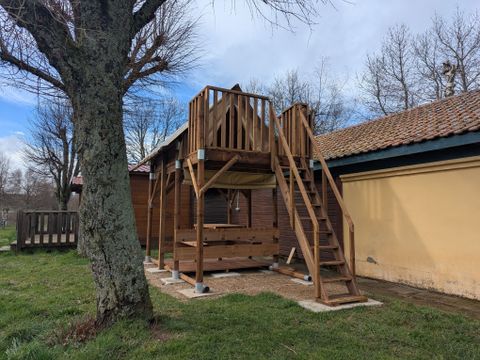 HÉBERGEMENT INSOLITE 2 personnes - Bivouac sur pilotis