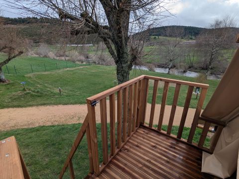 HÉBERGEMENT INSOLITE 2 personnes - Bivouac sur pilotis