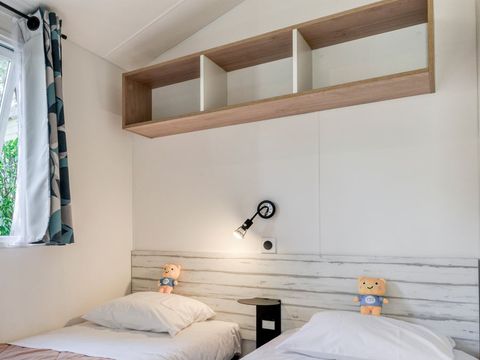 MOBILHOME 6 personnes - 3 chambres - 6 personnes, terrasse semi-couverte, Clim TV