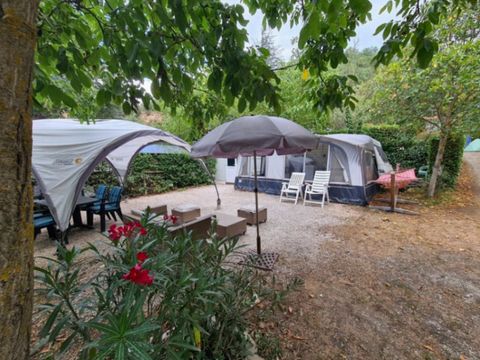 CARAVANE 4 personnes - Caravane avec sanitaire