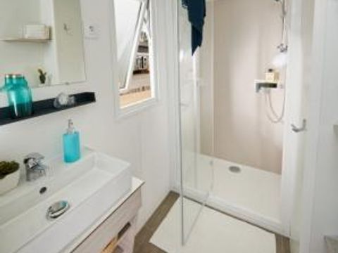 MOBILHOME 6 personnes - Home Flower Premium 33m² - 3 chambres + TV + LV  + Terrasse + Clim
