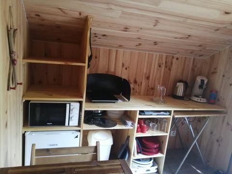 HÉBERGEMENT INSOLITE 2 personnes - Cabane Forestière