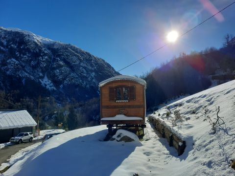 HÉBERGEMENT INSOLITE 2 personnes - Roulotte Ancolie