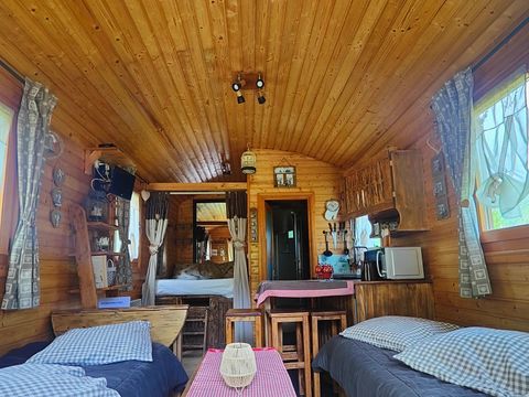 HÉBERGEMENT INSOLITE 4 personnes - Roulotte Edelweiss 18 m²
