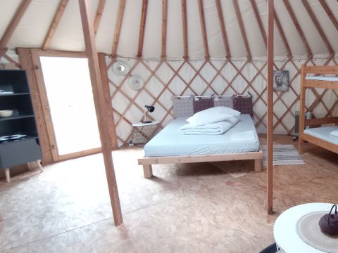 Insolite 4 personnes - Yourte scandinave - sans sanitaires - terrasse