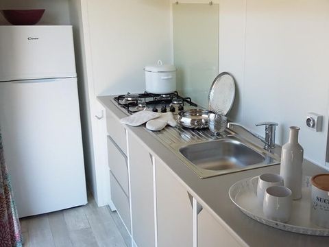 MOBILHOME 6 personnes - Mobil Home Alizée 32m2 (3 chambres) + terrasse couverte + TV + Climatisation 6 pers.