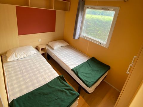 MOBILHOME 4 personnes - USTOU