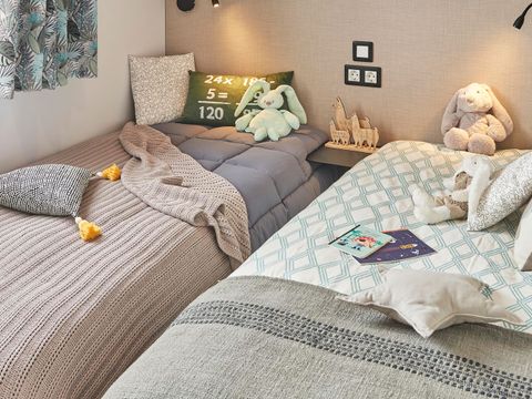 MOBILHOME 6 personnes - COUSERANS avec terrasse couverte