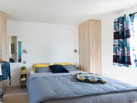 MOBILHOME 4 personnes - COUSERANS PMR : avec terrasse couverte