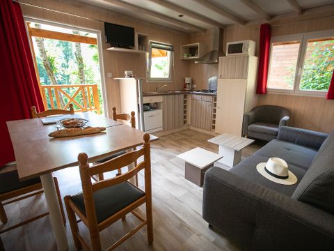 CHALET 6 personnes - Chalet bois 3 chambres TV LV Terrasse couverte CHALET 6 personnes - Chalet bois 3 chambres TV LV Terrasse couverte