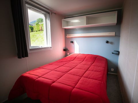 MOBILHOME 8 personnes - Cottage 4 chambres TV LV Terrasse semi-couverte MOBILHOME 8 personnes - Cottage 4 chambres TV LV Terrasse semi-couverte