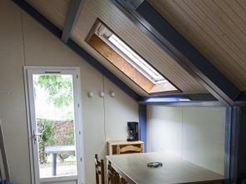 CHALET 4 personnes - A la nuit 1 Ch +1 Mezzanine Tourmalet TV LV Terrasse 4 pers CHALET 4 personnes - A la nuit 1 Ch +1 Mezzanine Tourmalet TV LV Terrasse 4 pers