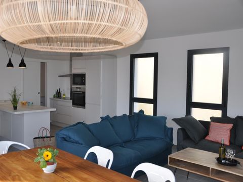 VILLA 8 personnes - CASA PALMA villa avec piscine privée, vue sur étang de La Palme - 4 chambres - grande terrasse bois