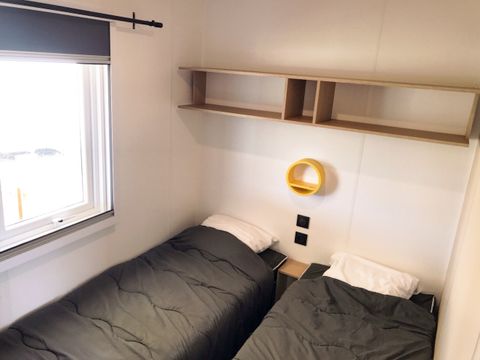 MOBILHOME 6 personnes - Top Espace premium 32m², 3 chambres, terrasse couverte 15m² + TV + Lave vaisselle + climatisation