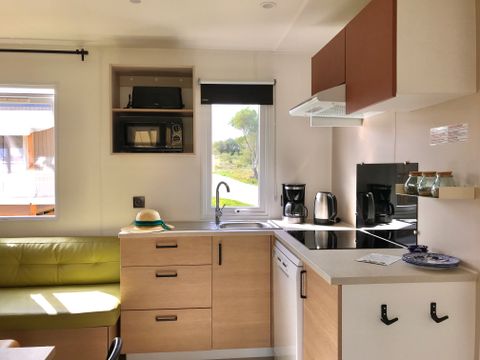 MOBILHOME 6 personnes - Top Espace premium 32m², 3 chambres, terrasse couverte 15m² + TV + Lave vaisselle + climatisation