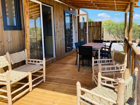 MOBILHOME 6 personnes - XL premium 6pers 2 sdb, 3 chambres +terrasse couverte+ tv+lave vaisselle+climatisation