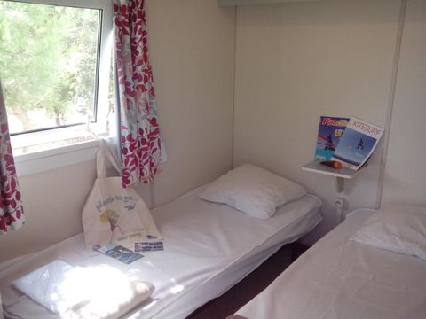 MOBILHOME 4 personnes - Bambi 16m², 2 chambres (sans sanitaires)