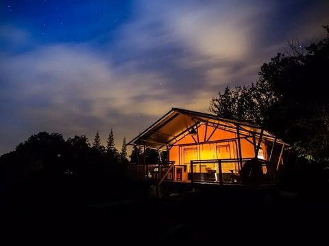 Tente en toile et en bois 5 personnes - Lodge Safari Wood 3 Pièces 5 Personnes