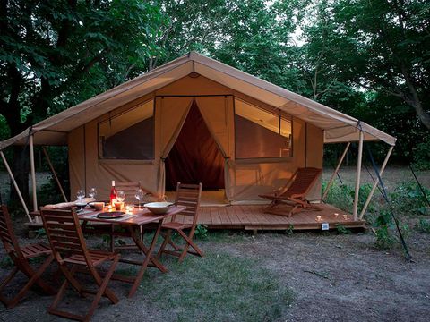 Tente en toile et en bois 5 personnes - Lodge Cotton Nature 3 Pièces 5 Personnes Sans Sanitaire