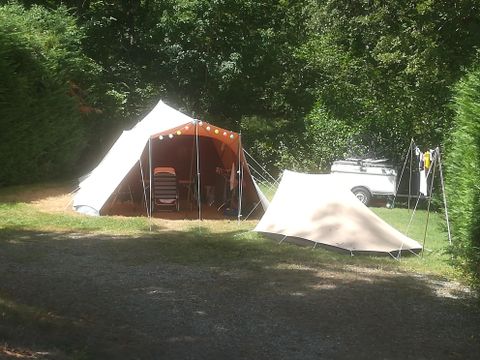 Emplacement - Forfait Nature : Emplacement + voiture + tente/caravane ou camping-car
