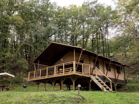 Tente en toile et en bois 6 personnes - Tente LODGE LUXE XL LUXE SAFARI 61m²  3 Chambres - Terrasse couverte