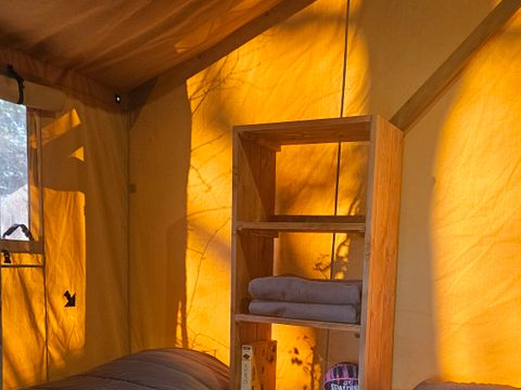 LODGE 6 personnes - Tente LODGE LUXE XL SAFARI SANDERS 3 Chambres - Terrasse couverte 2/6 pers.