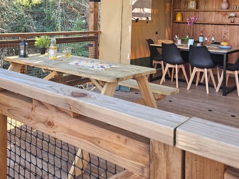 LODGE 6 personnes - Tente LODGE LUXE XL SAFARI SANDERS 3 Chambres - Terrasse couverte 2/6 pers.