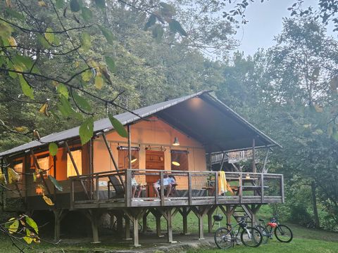 LODGE 4 personnes - Tente SAFARI LODGE NATURE SANDERS  2 chambres - terrasse couverte (pas de salle de bain privée)