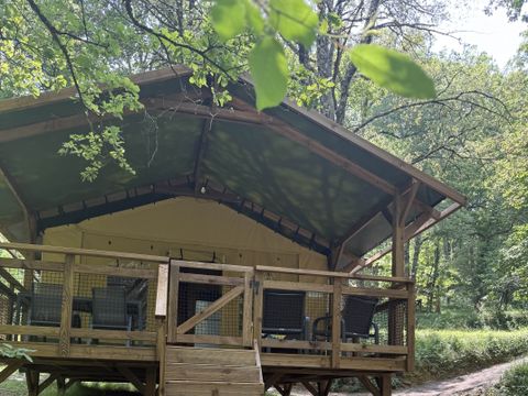 LODGE 4 personnes - Tente SAFARI LODGE NATURE SANDERS  2 chambres - terrasse couverte (pas de salle de bain privée)