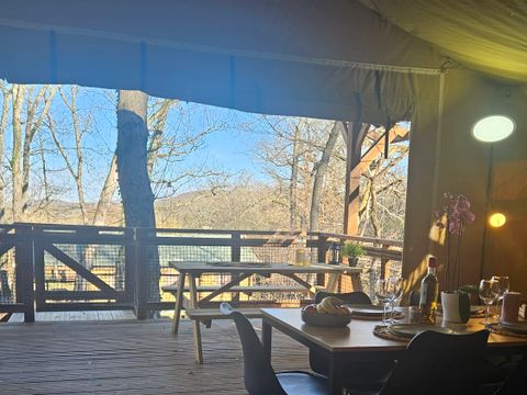 LODGE 4 personnes - Tente SAFARI LODGE NATURE SANDERS  2 chambres - terrasse couverte (pas de salle de bain privée)