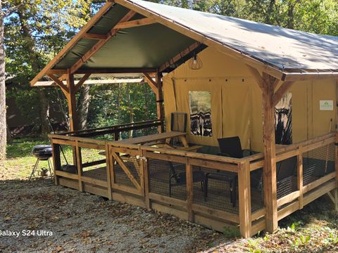 LODGE 4 personnes - Tente SAFARI LODGE NATURE SANDERS  2 chambres - terrasse couverte (pas de salle de bain privée)
