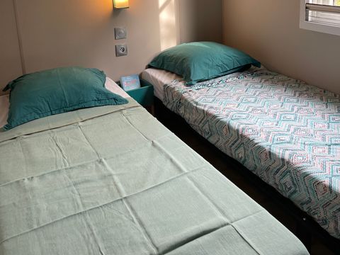 MOBILHOME 4 personnes - Créole 32 m² - 3 pièces - 2 chambres - Climatisation