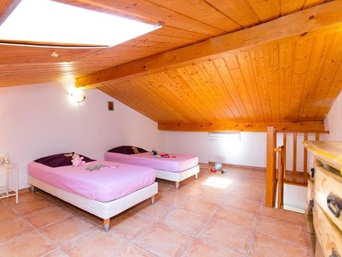 APPARTEMENT 4 personnes - 3 pièces Mezzanine 56 m² - 2 chambres - Climatisation et TV