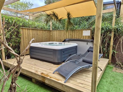 Appartement 4 personnes - 2 pièces - 40m² - 1 chambre - Douche - TV - Jacuzzi