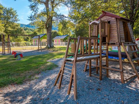 Camping Paradis Ombre des Tilleuls - Camping Hautes-Pyrénées - Image N°2