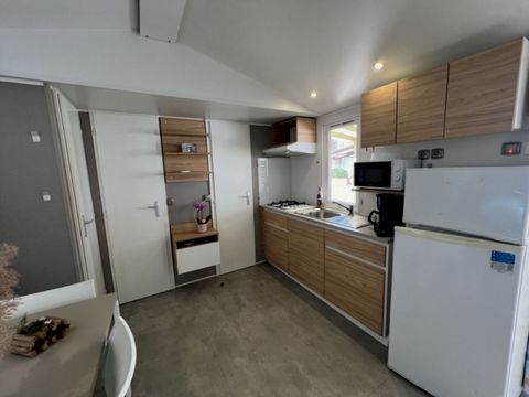 MOBILHOME 6 personnes - SABLETTES MOBIL-HOME 32m² 3ch. 6PERS