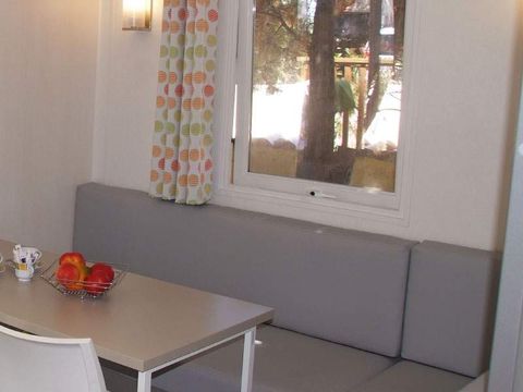 MOBILHOME 2 personnes - Mobil Home Îles D'or - 23m² - 2 chambres + terrasse semi-couverte