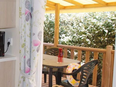 MOBILHOME 4 personnes - Mobil-home Océane - 26m² - 2 chambres + Terrasse couverte