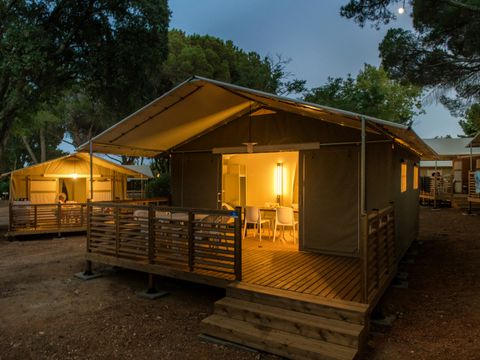 LODGE 4 personnes - 2 chambres