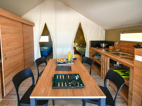 LODGE 4 personnes - 2 chambres